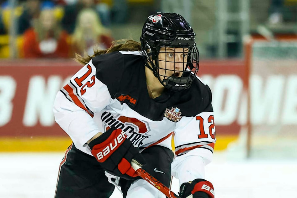 32210125_web1_230330-SUL-GardinerHockey-pic_1