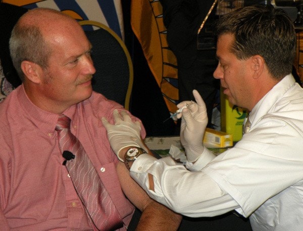 66915BCLN2007dejongflushot5