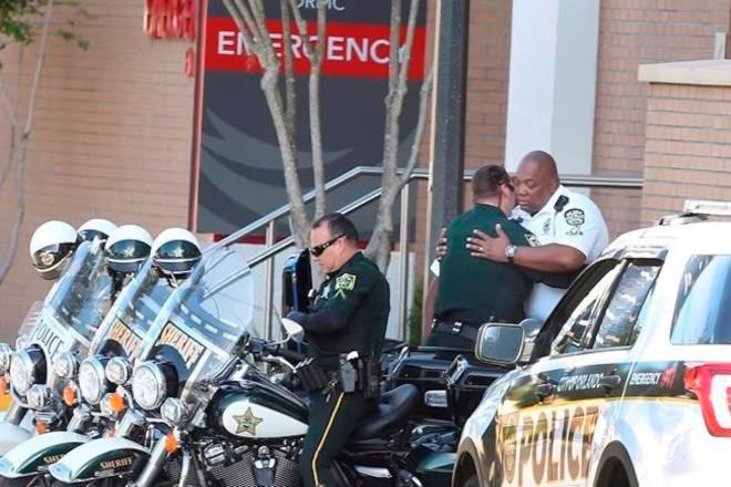 12280849_web1_180612-CPW-Florida-shooting