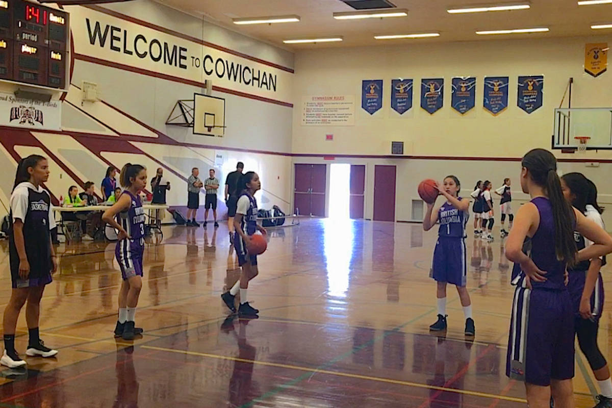 12813520_web1_BCGames_Basketball1