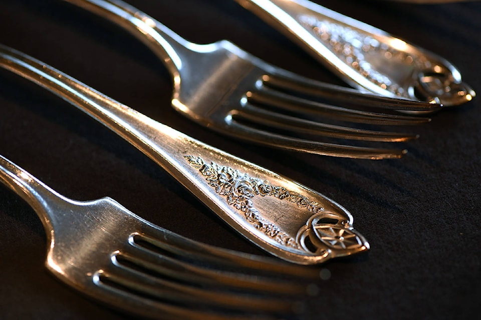 13426197_web1_Old-Colony-Silverware-2