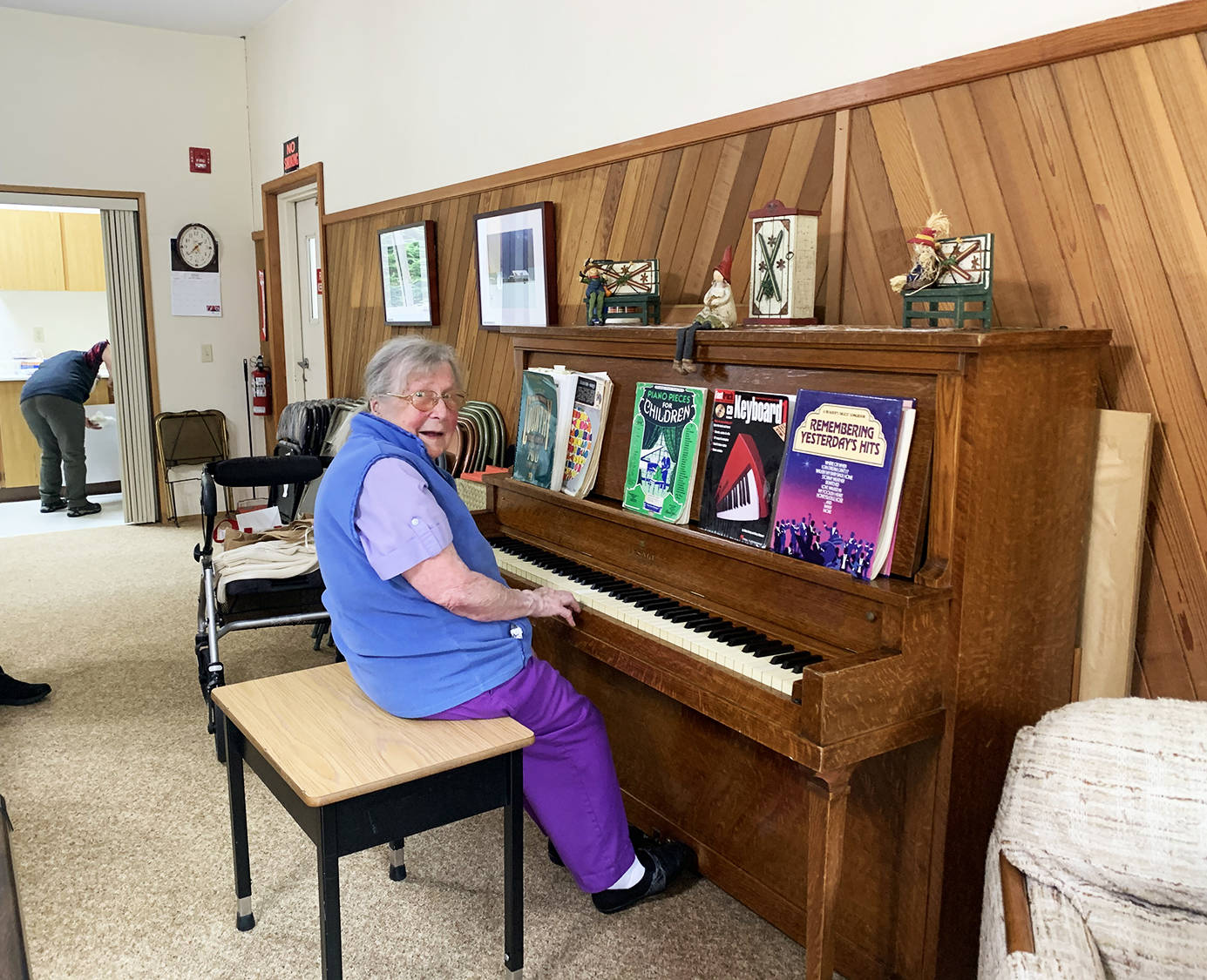 22711462_web1_Lorena-Piano