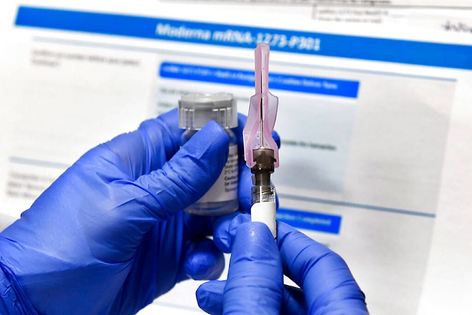 23770849_web1_201229-WLT-UlkatchoGetsCovidVaccine-Moderna-vaccine-resized_1