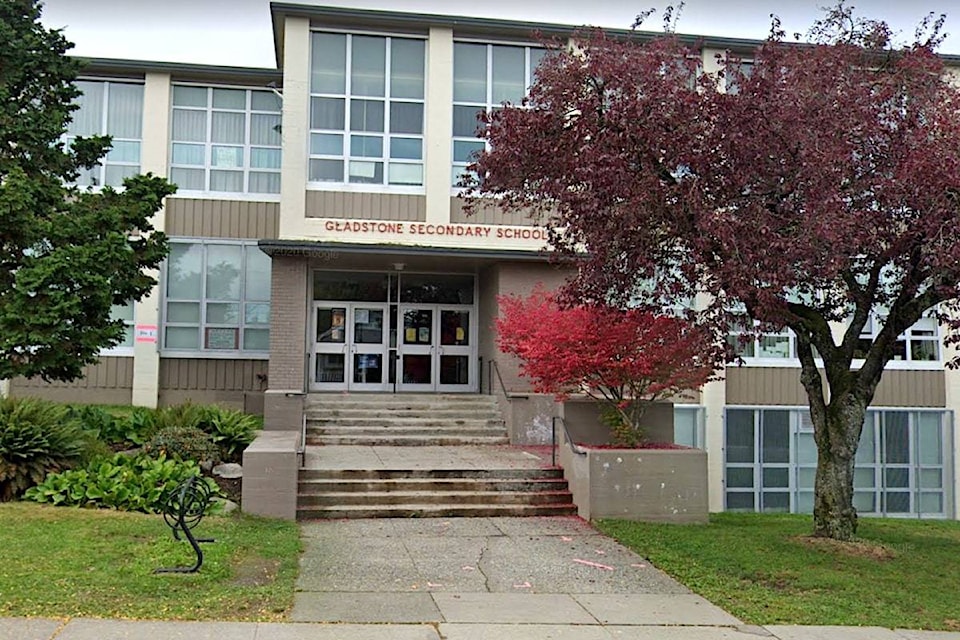 24944092_web1_210423-BPD-TBVancouverHighSchool-WEB_1