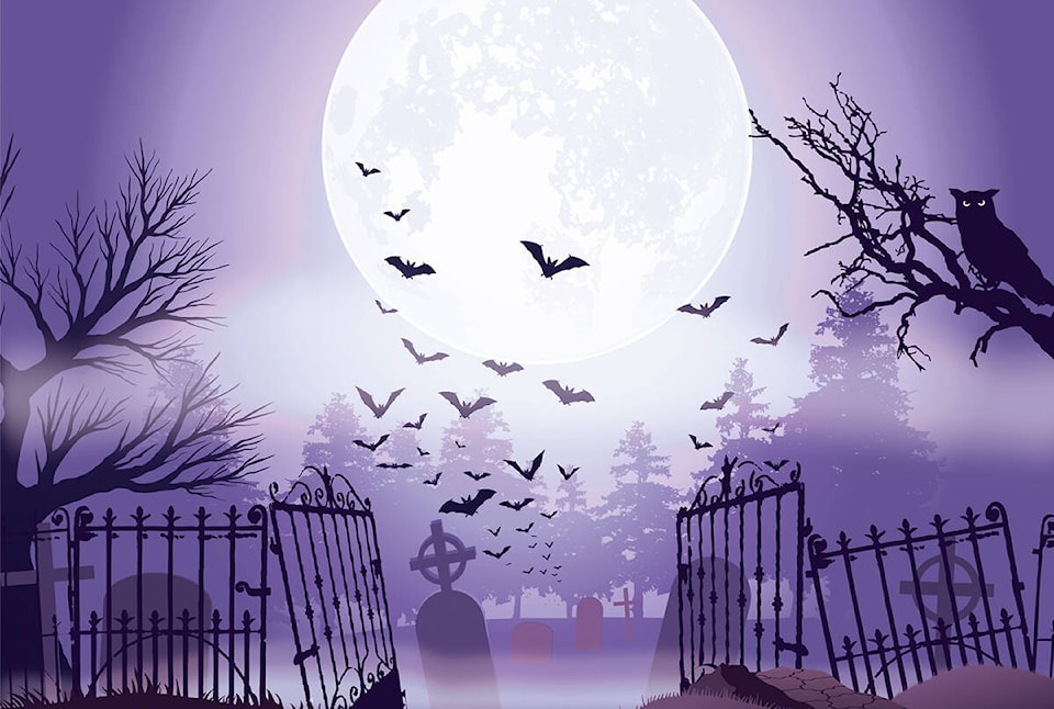 30634309_web1_Halloween-scene