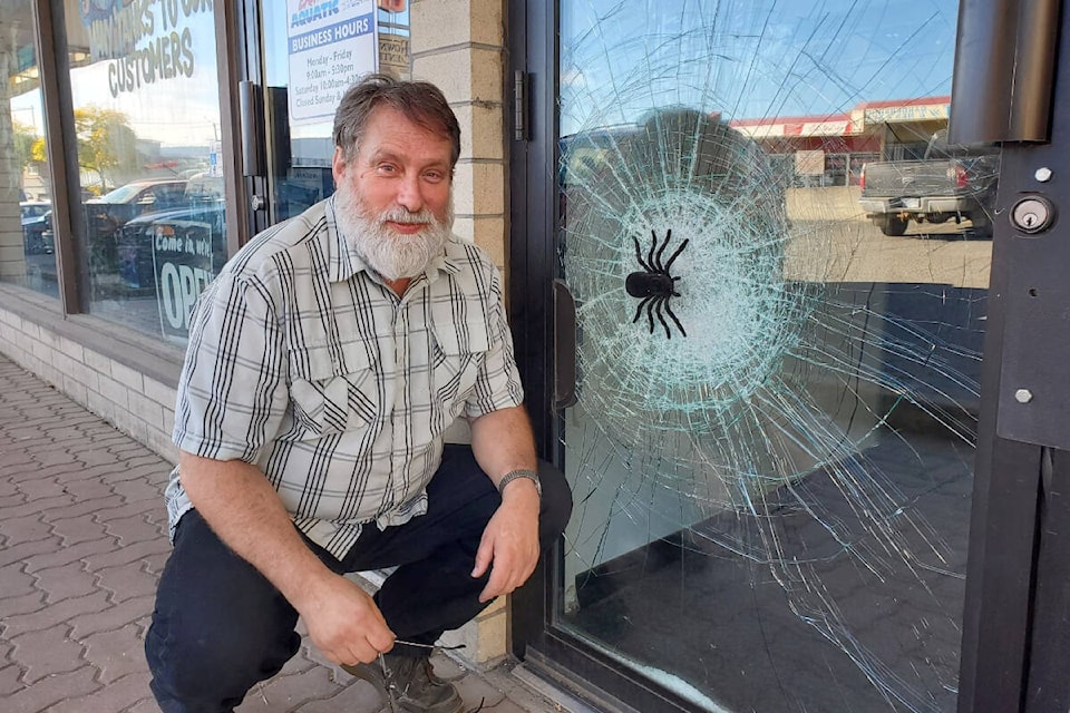 Jewellery repair store owner Stacey Comeau got creative with his shop’s smashed glass door. (Monica Lamb-Yorski photo - Williams Lake Tribune)