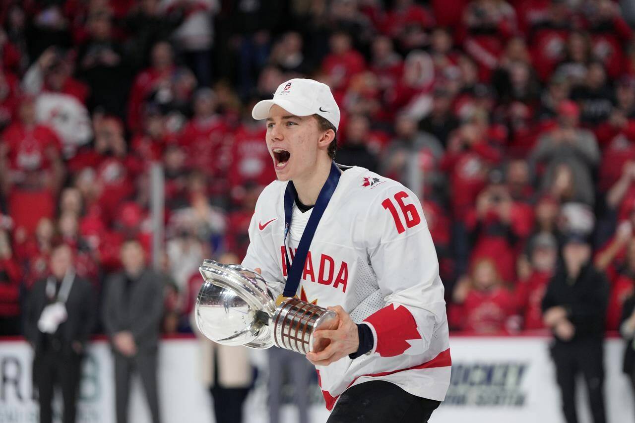 Connor Bedard ties Canadian world juniors goals record in win