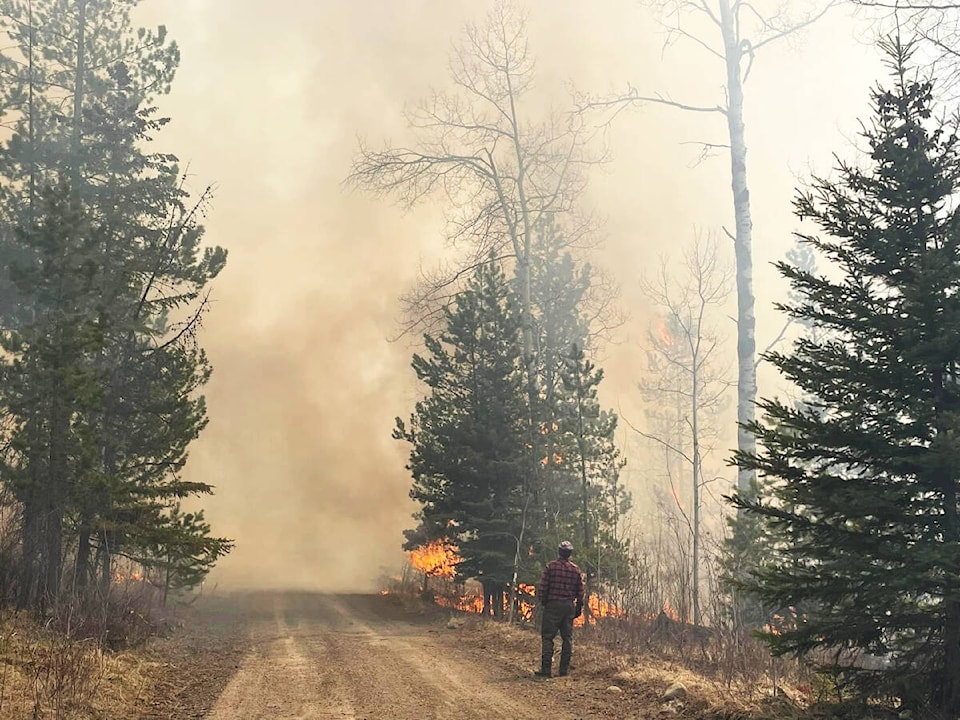 32599542_web1_230504-OMH-Fire-Update_1