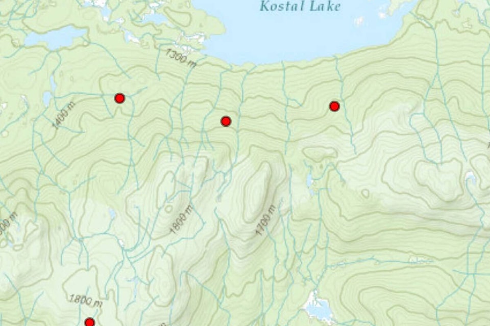 33253405_web1_230713-WLT-wells-gray-wildfires-kostal-lake_1