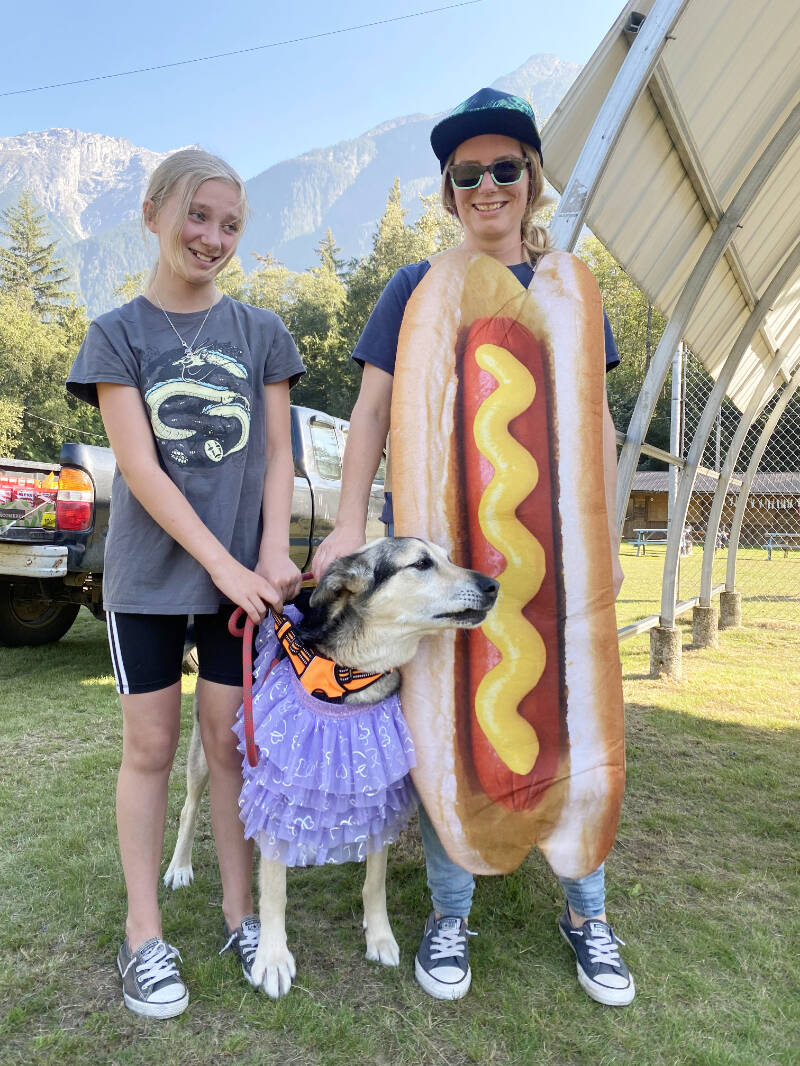 33972814_web1_230928-CMA-DogShow_1