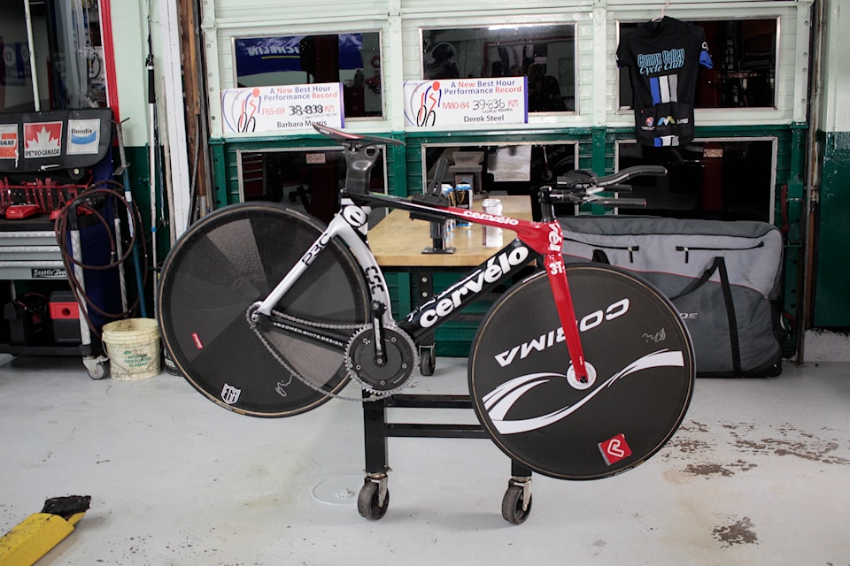The world record-setting bike was built up by John van der Vliet.