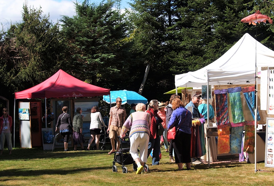 250827-cvr-woodland-gardens-festival