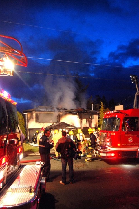 12180comox09fire