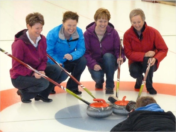 13451comox09curling