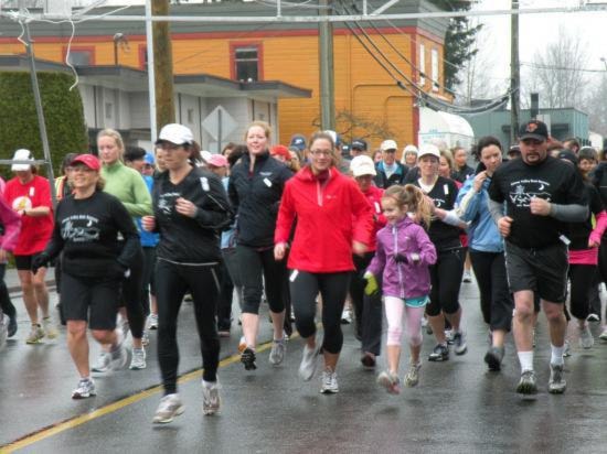 14585comox09runclinic