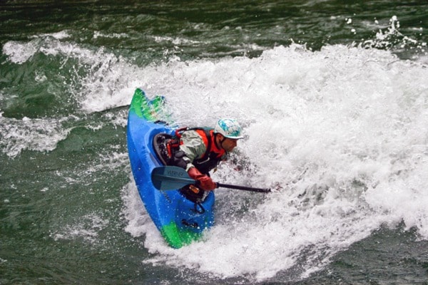 15755comox09A3Kayak14x4cmyk