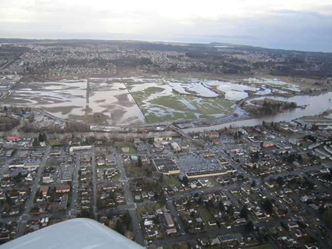 25204comox09Aerialviewofcourtenay