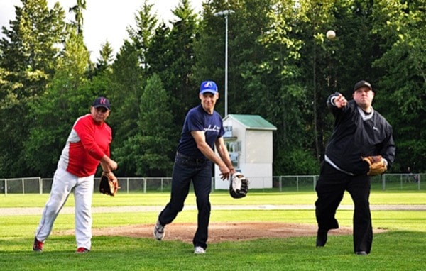 36483comox09mensballjune3