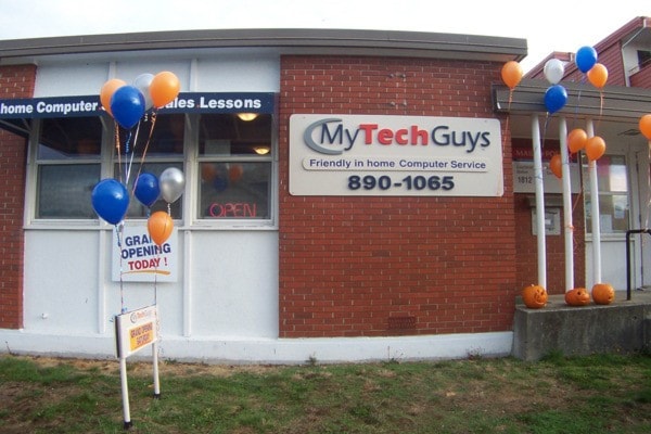 84134comox09techguys