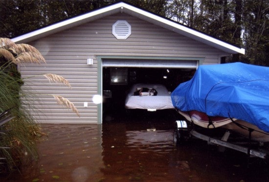 8467comox09flood
