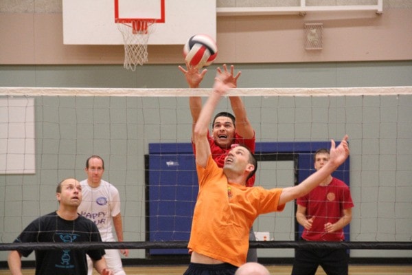 37679comox09vball