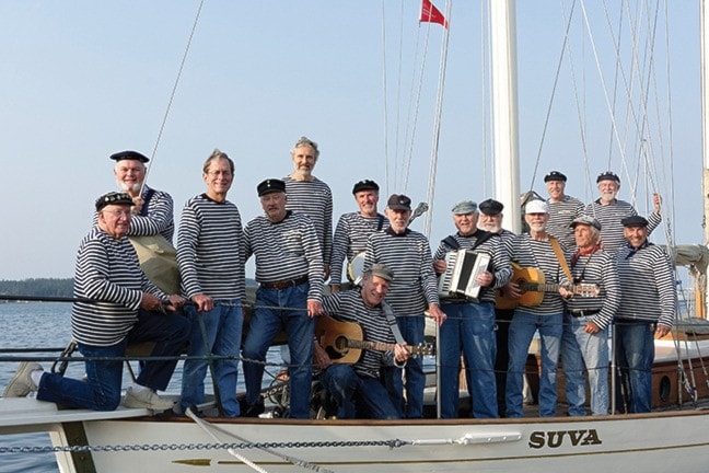 4903comox09ShiftySailorsontheSchoonerSuva