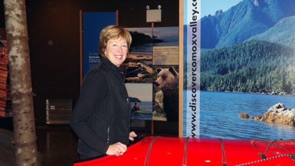 77861comox09A3visitor34x5cmyk