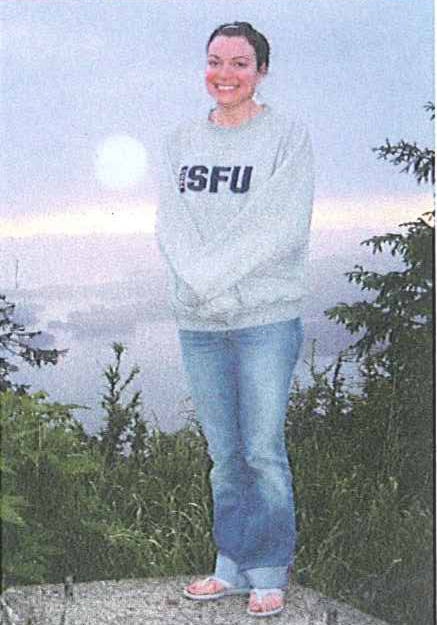 7648115_web1_girl