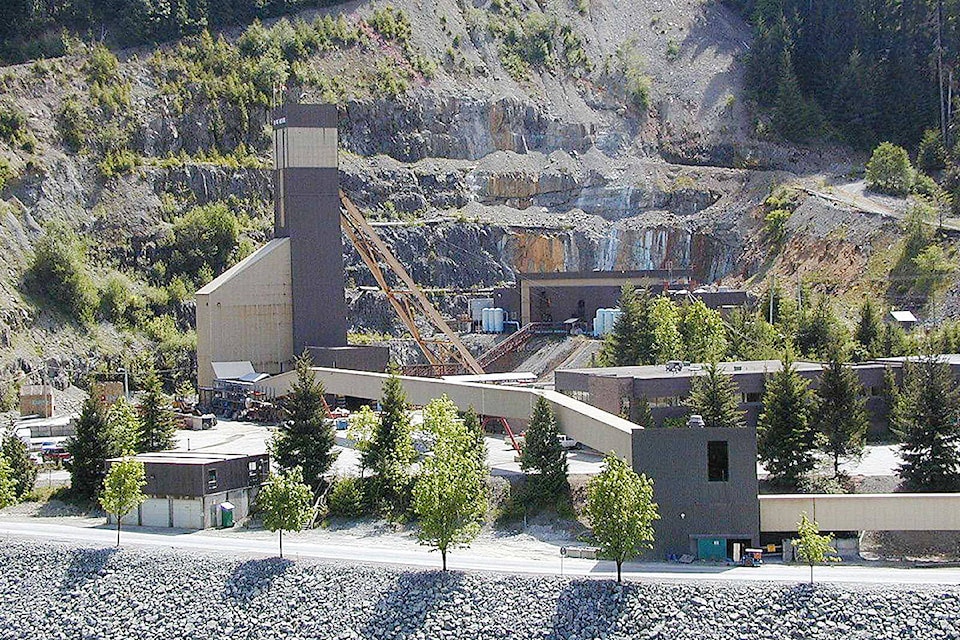 8025042_web1_170510-CRM-Myra-Falls-Mine-Headframe