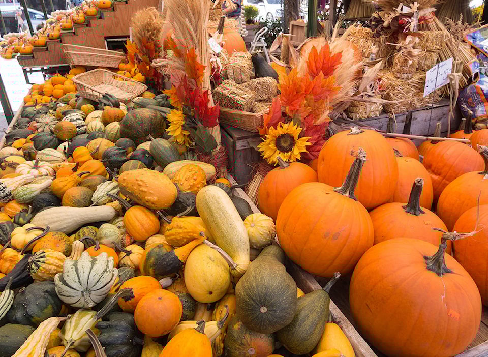 8074102_web1_170815-CVR-C-Cumberlandmarkets