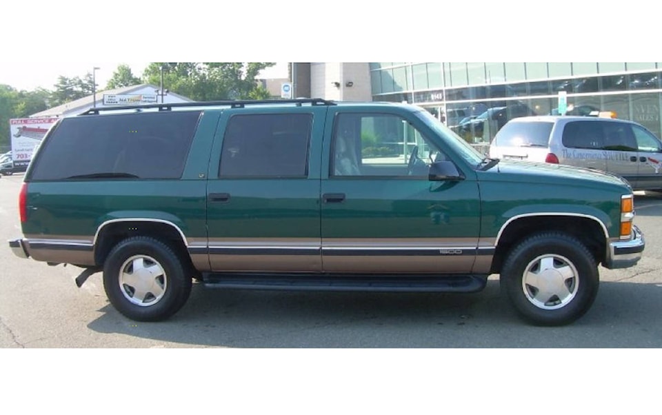 8457609_web1_green-chevy-suburban