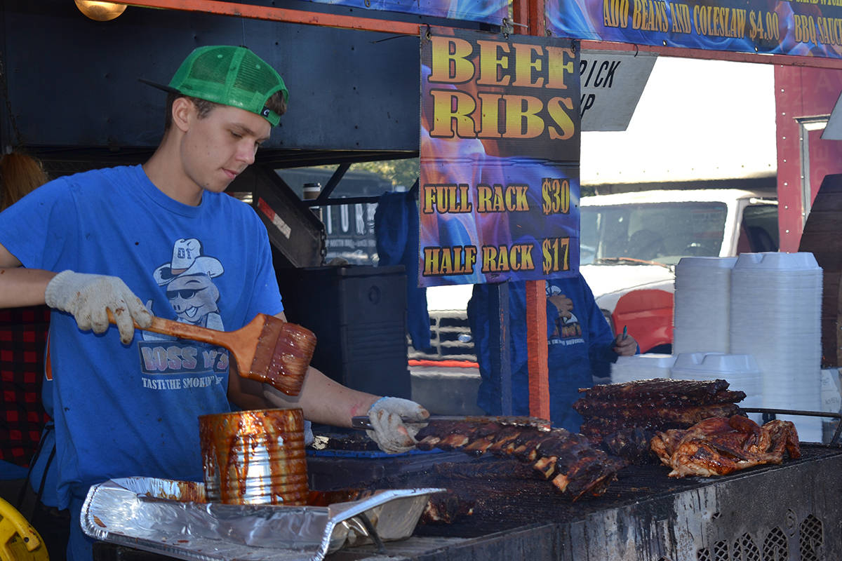 8540889_web1_170921-CVR-N-RibFest7