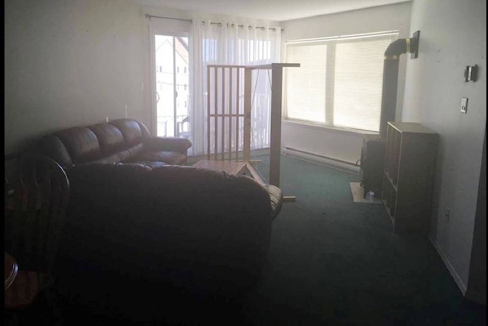 8801533_web1_171004-CVR-condo_after