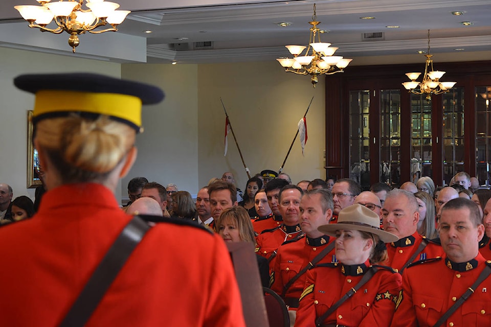 8812850_web1_171010-CVR-N-RCMP5