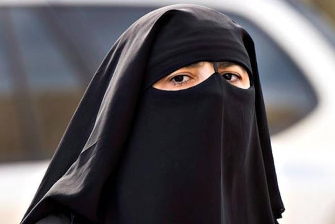 9023277_web1_171019-cpw-NIQAB