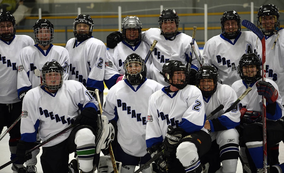 10619841_web1_Breakers-team