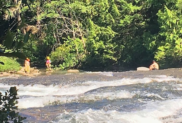 12695108_web1_Puntledge-river-rescue-July-11-2018