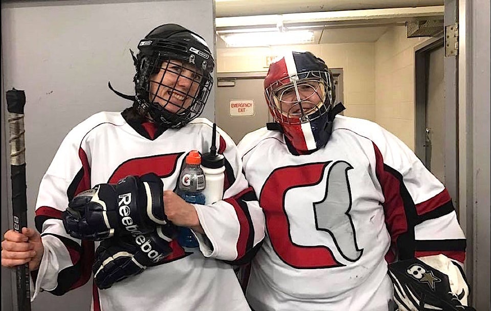 13344555_web1_180829-CVR-M-hockey2