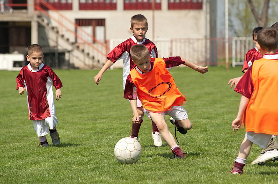 13689307_web1_180927-CVR-C-kidsport