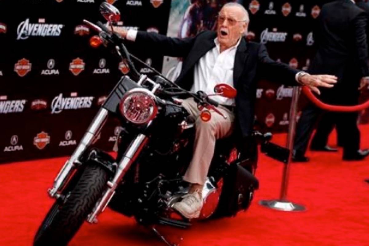 14358730_web1_181112-BPD-M-Stan-Lee-1