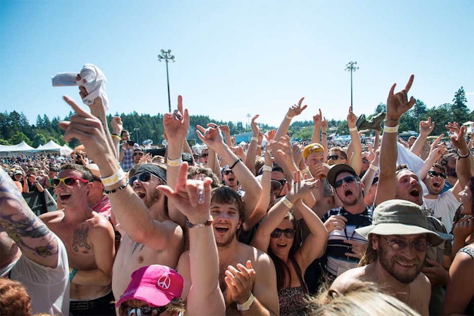 16094185_web1_copy_RockTheShores1
