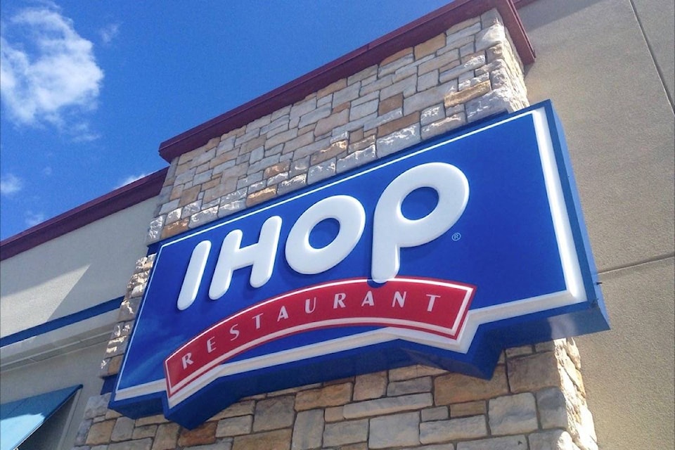 16466281_web1_190418-BPD-M-ihop