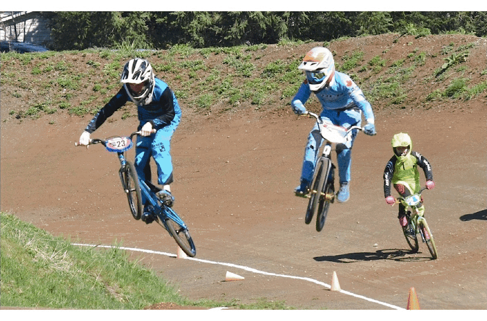 16495847_bmx-2