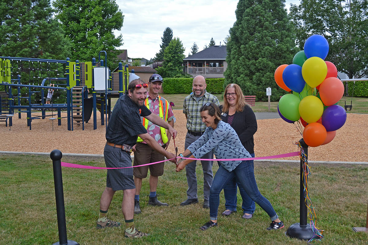 17877583_web1_copy_190801-CVR-C-Hawk-Glen-Playground-1