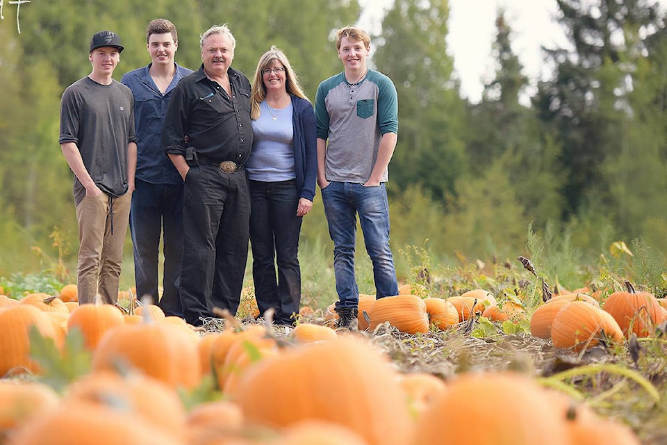 18754709_web1_191010-CVR-B--Shamrock-Farm