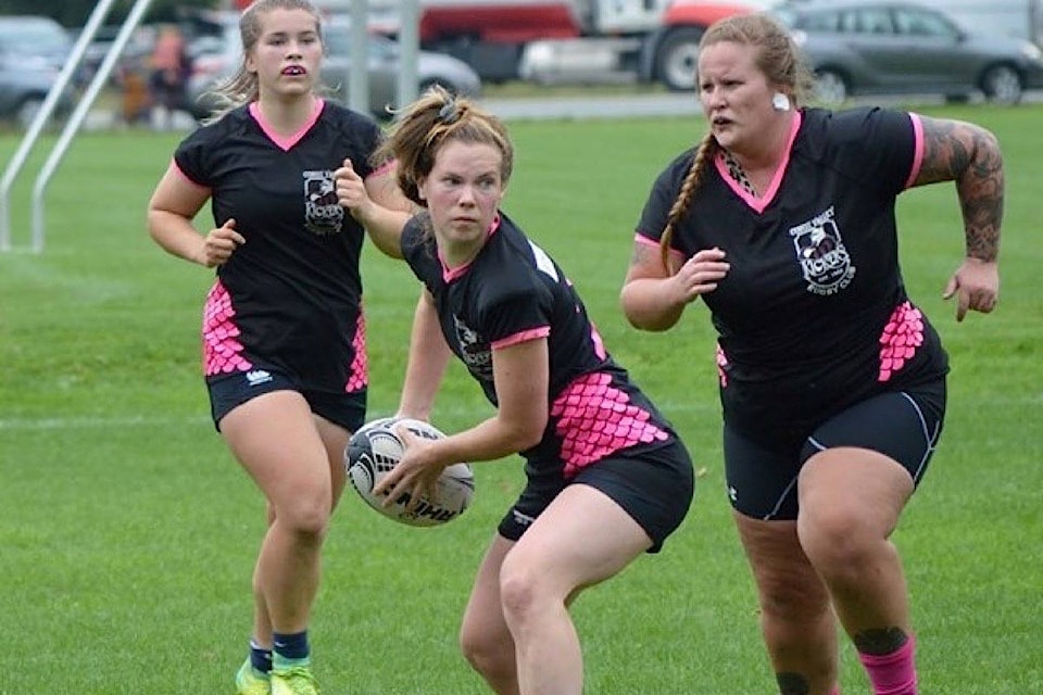 19040057_web1_191021-CVR-M-Flyhalf-Paula-Simpson-looking-to-pass-the-ball