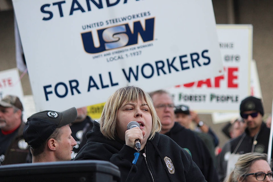 19279346_web1_191112-NBU-WFP-UnionStrike-March