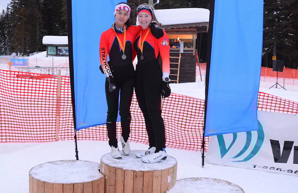 20119116_web1_skiers