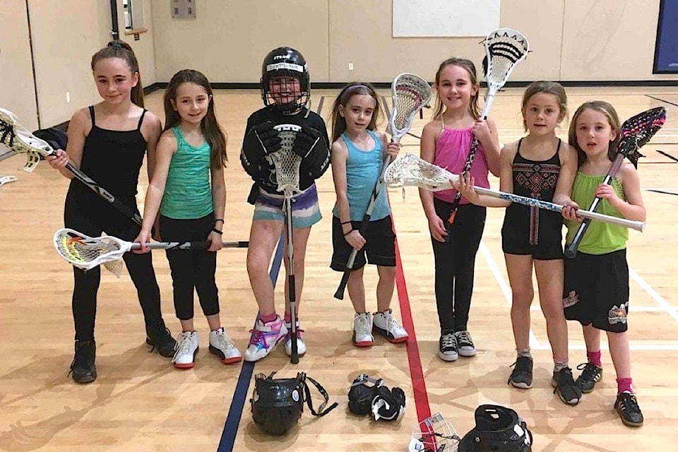 20195447_web1_200117-CVR-M-Drop-in-Lacrosse-participants