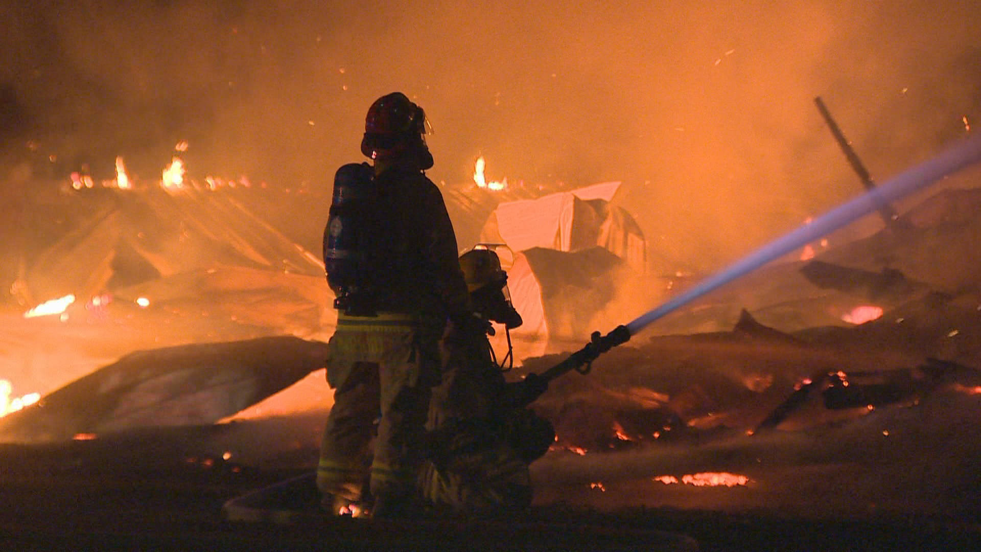 21466342_web1_copy_180925-CVR-N-BARN-FIRE-3